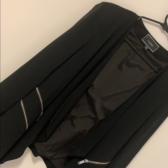 Le Chateau Blazer - Picture 4 of 5